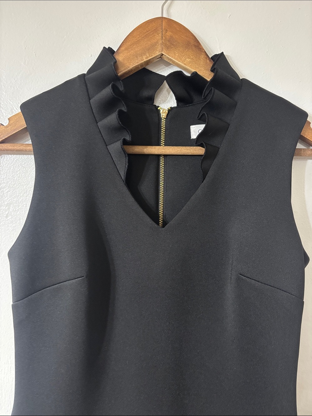 Calvin Klein Black Ruffle V-Neck Scuba Jersey Sheath Midi Dress Fancy LBD Size 2 - Picture 4 of 6